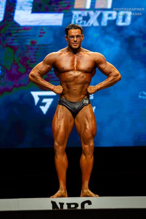 СLASSIC PHYSIQUE +178